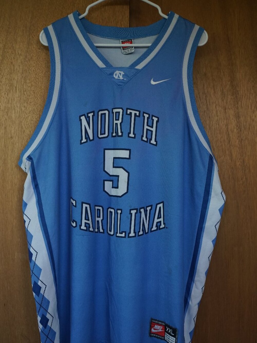 Vintage Nike #5 North Carolina Tar Heels XXL Basketball Jersey RN# 56323